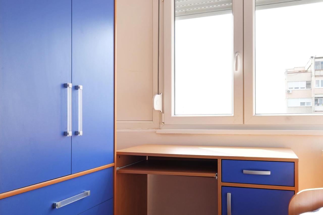 Big Blue Apartment - بلغراد المظهر الخارجي الصورة