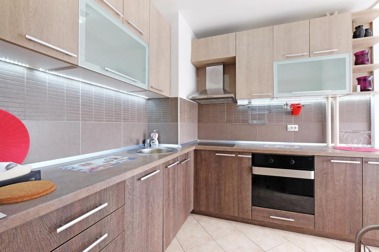 Big Blue Apartment - بلغراد المظهر الخارجي الصورة